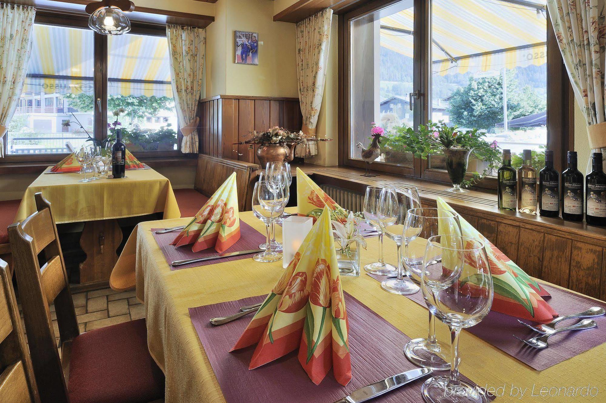 Boutique Und Bier Hotel Des Alpes Fiesch Restaurant bilde